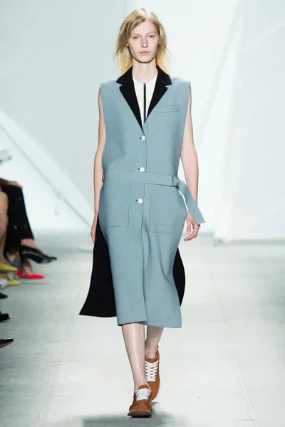 Look 1